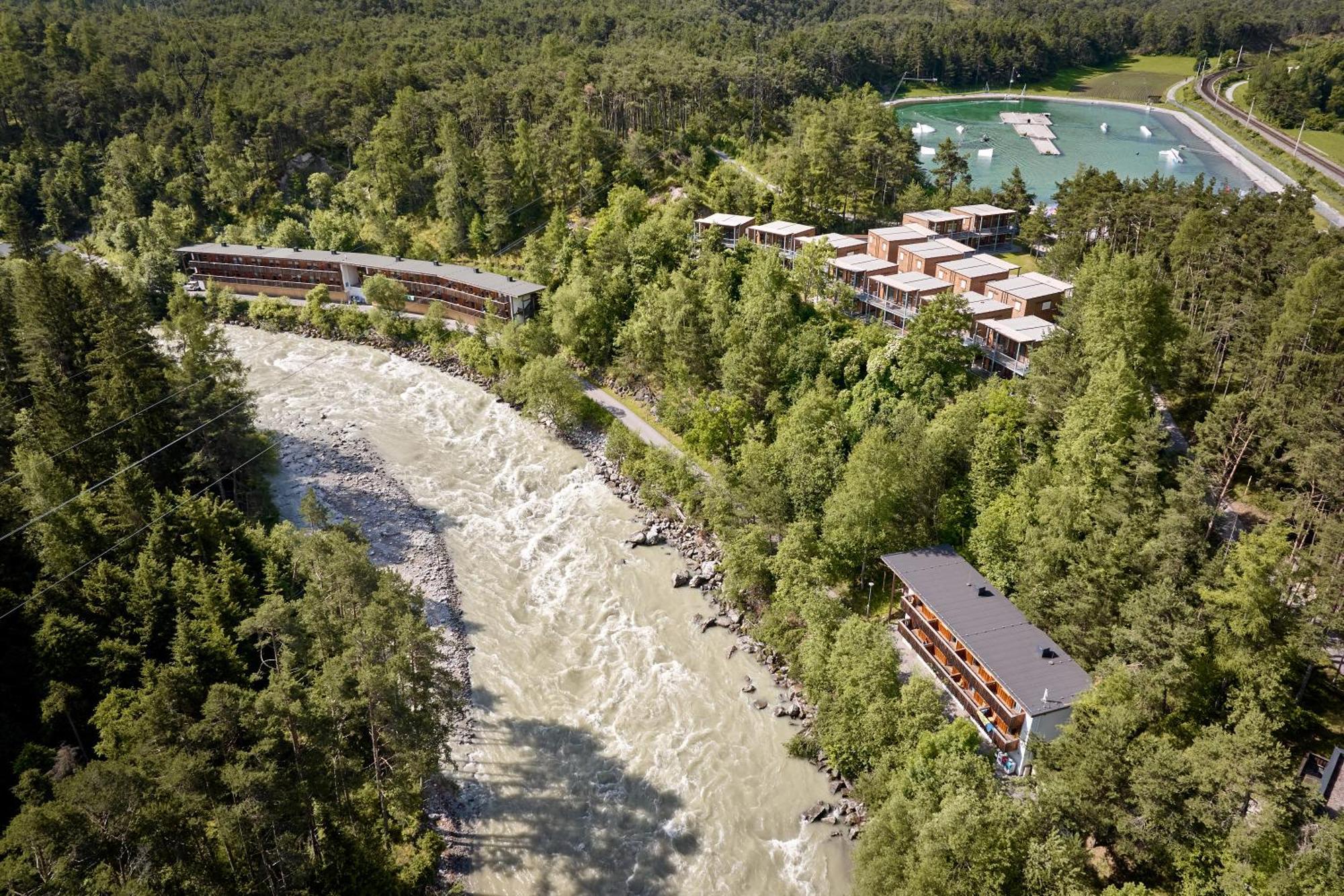 Hotel Area 47 - Tirol Ötztal-Bahnhof Zewnętrze zdjęcie